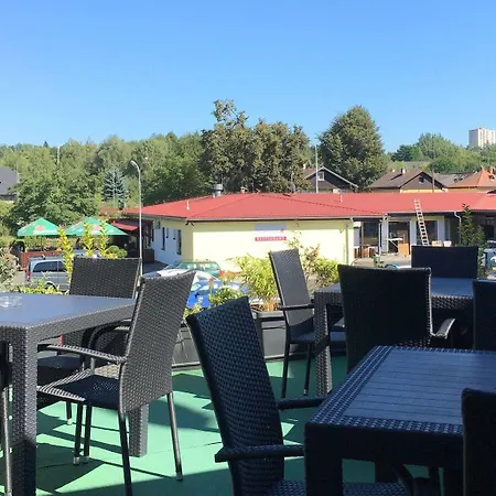 Village 3* 카를로비바리