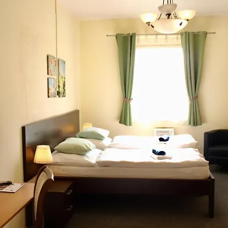 Village 3* 카를로비바리